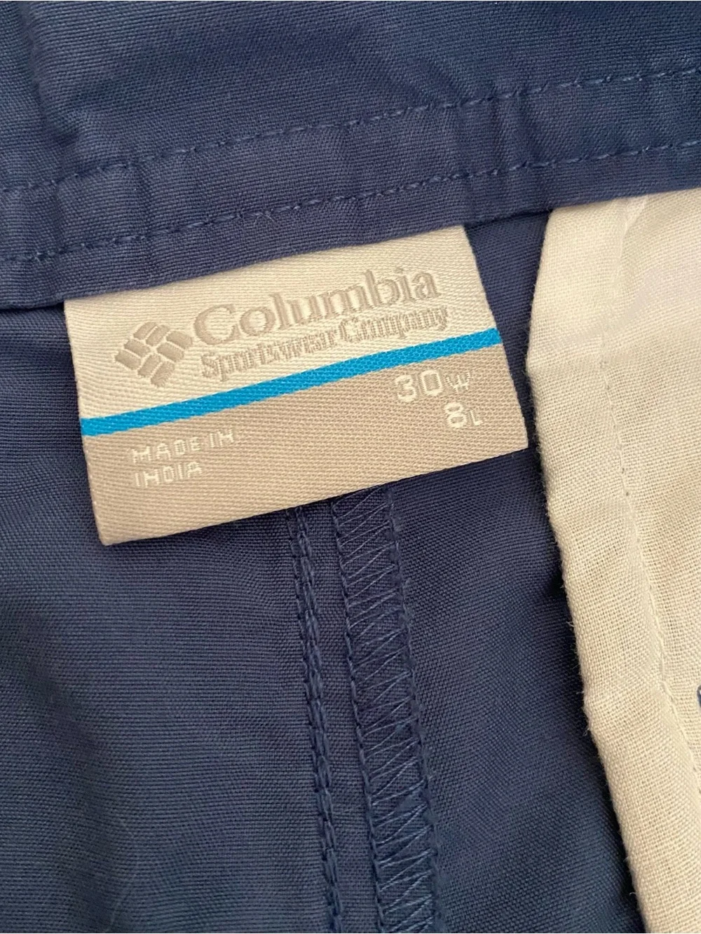 Columbia Mens 30 W 8L Chino Shorts Blue Casual Outdoor Pockets Golf 8” Inseam